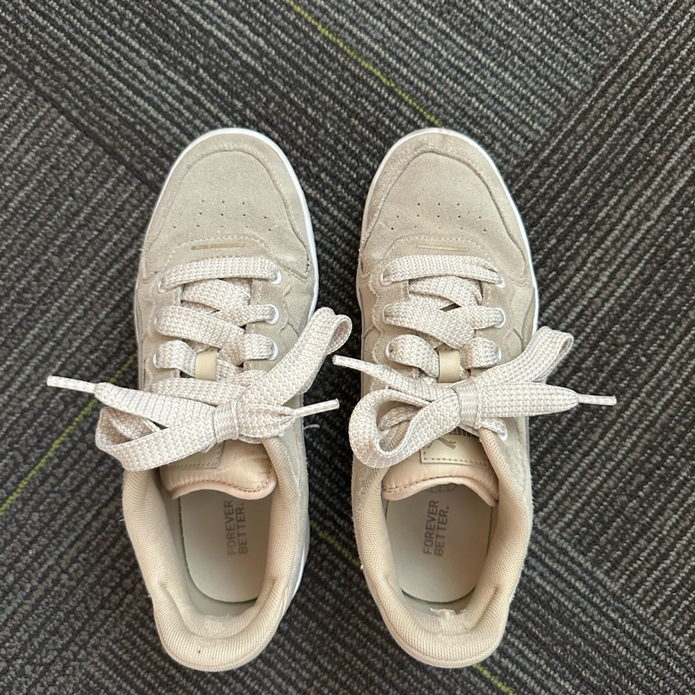 Puma Women's Tan Sneakers